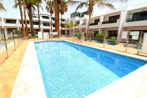 Beautiful One Bedroom Ground Floor Apartment - Veraluna