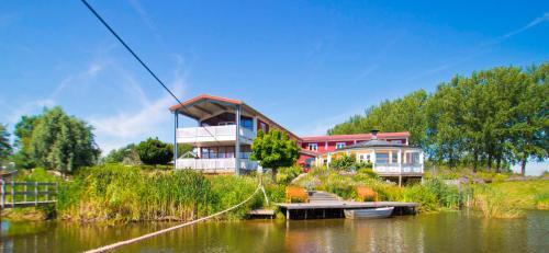 Hotel Waterlodges Haj� De Lepelaar