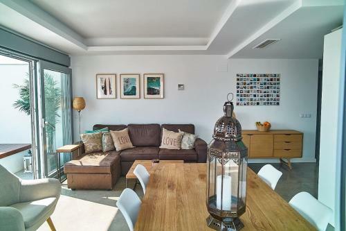Fabulous Penthouse Downtown Tarifa, Maestro Apartments