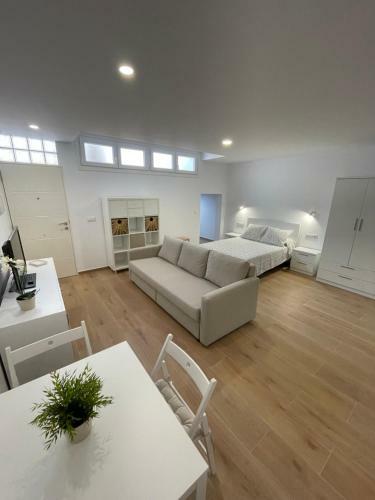 Apartamento Alojamientos Izquierdo Roca