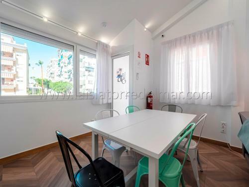 La Isla , Tu Hogar En Torre Del Mar.