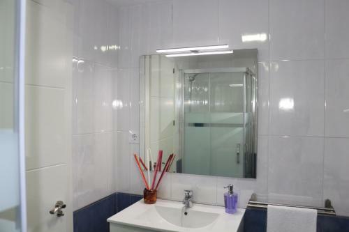 Apartamentos Homelife Roca Tarpeya