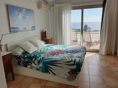 Apartamento Cap Sa Sal Begur Primera L�nea de Mar Con Terraza