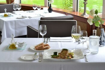 Fletcher Hotel Restaurant De Witte Raaf