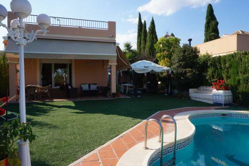 Chalet Familiar Con Piscina Privada