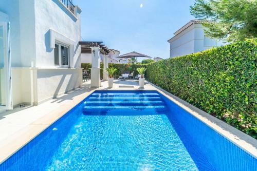 Villa Mit Privatem Pool