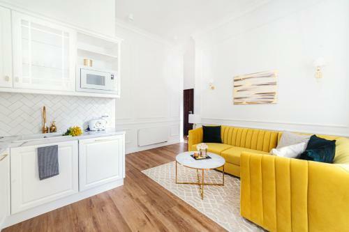 Apartament Golden Place