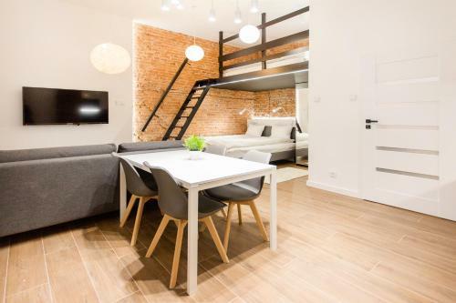 Apartments Floria?ska 24