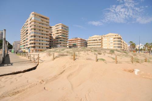 7th Floor Beachfront Apartment With Stunning Views