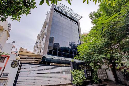 Hotel Collection O 83511 Skyry Residency