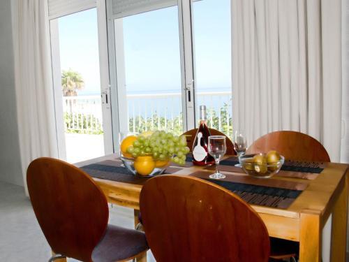 Apartment La Roca