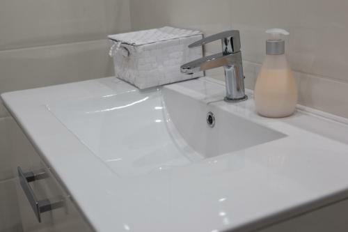 Apartamento Bia?y Domek (White House)