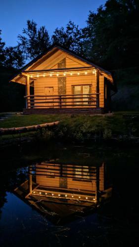 Lodge Bieszczady Domek Nad Stawem