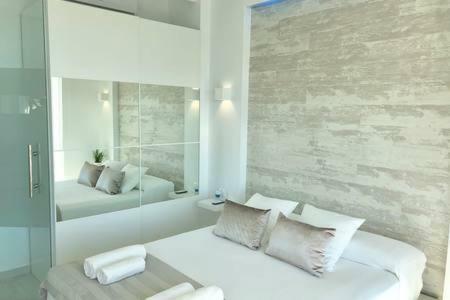 Loft Del Mar - Charming Luxury Apartment At La Roca