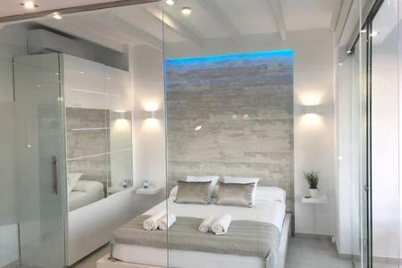 Loft Del Mar - Charming Luxury Apartment At La Roca