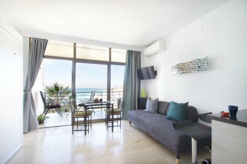 Apartamento Sea Front Studio With Spacious Balcony Santa Clara