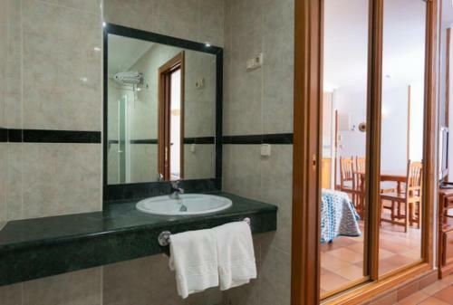 Apartamentos Leonor Y Caracas
