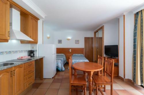 Apartamentos Leonor Y Caracas
