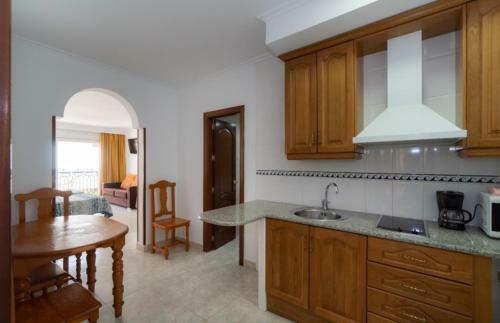 Apartamentos Leonor Y Caracas