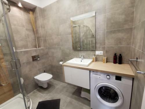Charming Apartment In The City Centre, ?�d?