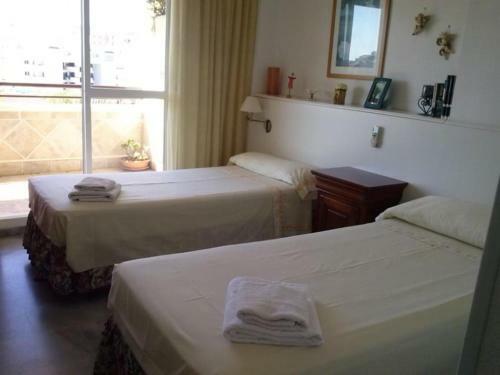 Lovely, Sunny, Seaview Apartment With Wifi