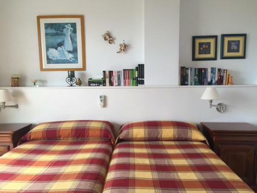 Lovely, Sunny, Seaview Apartment With Wifi
