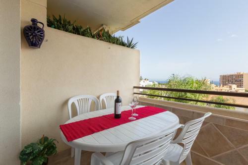 Lovely Sunny Secure Apartment
