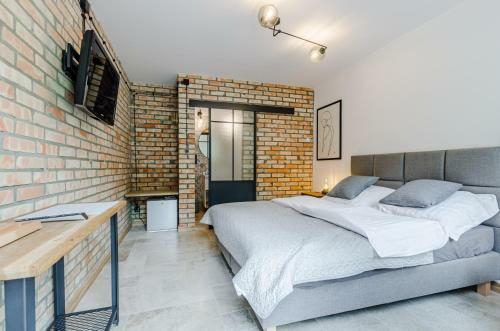 Hostal Pokoje Lotnik Nad Jeziorem
