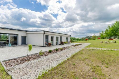 Hostal Pokoje Lotnik Nad Jeziorem