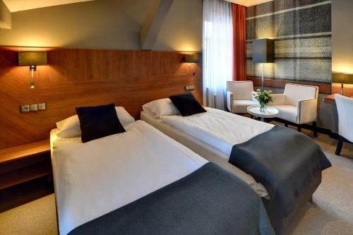 Hotel Restauracja Retro & Oak Rooms