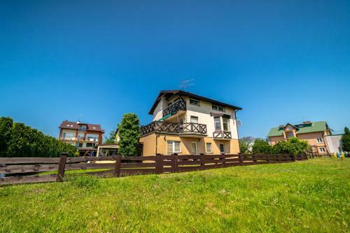 Hostal Bursztynek Podr�?? Mielno