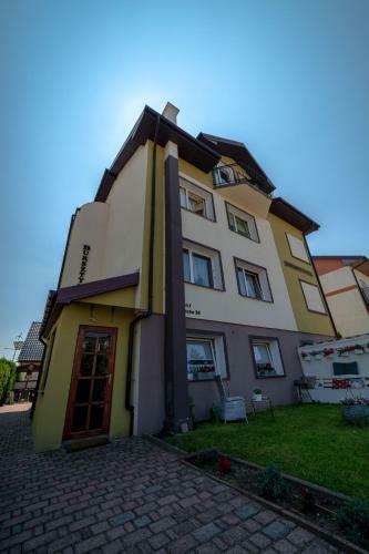 Hostal Bursztynek Podr�?? Mielno