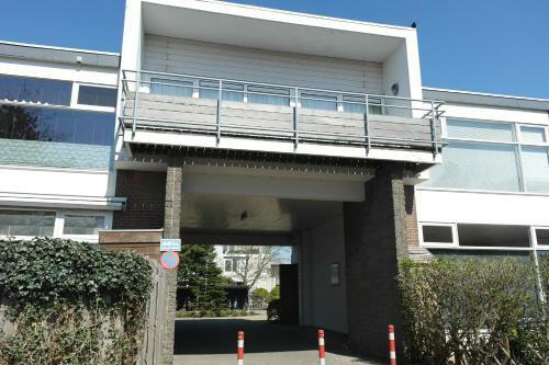 Van Dijk Apartments
