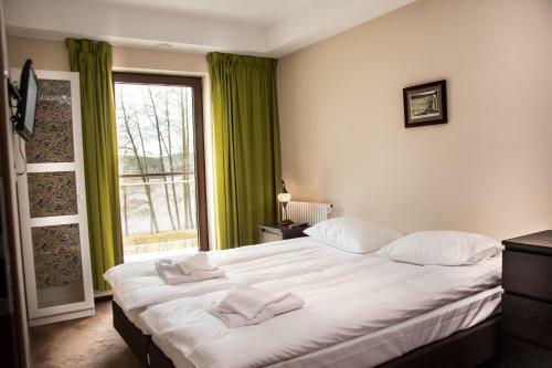 Apartament Per?a A11 Nad Pi?knym Jeziorem Pluszne