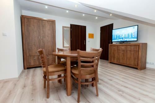 Hostal Apartamenty Sowiog�rskie