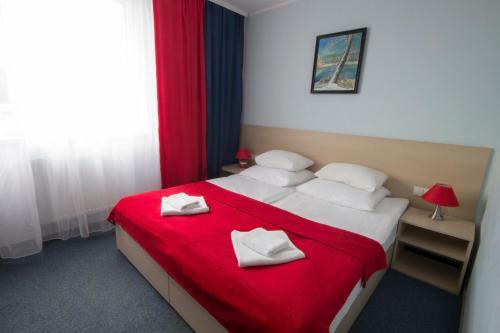 Czarna Per?a Hotel I Restauracja