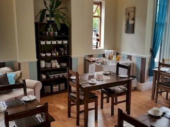 Hostal Central Hotel