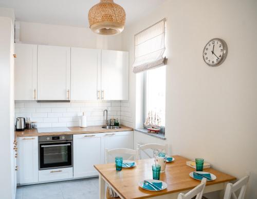 Apartament 28