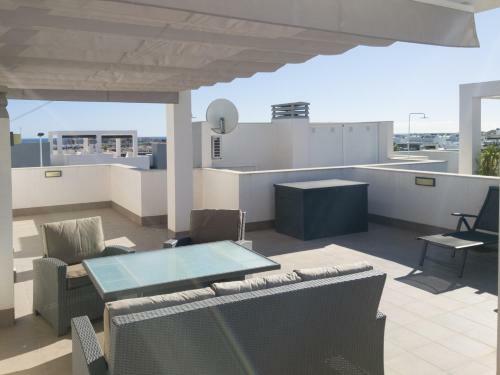 Oasis Beach 8 Top Floor Apartment In Torrevieja Punta Prima