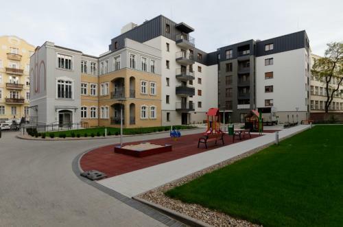 Apple Green Apartments