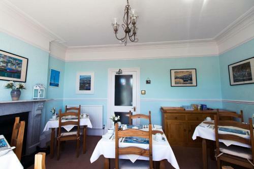 Hostal Woodlands Guest House