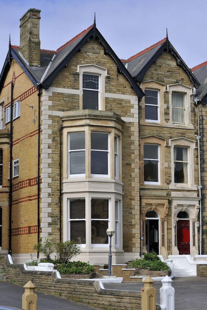 Hostal Howarth House