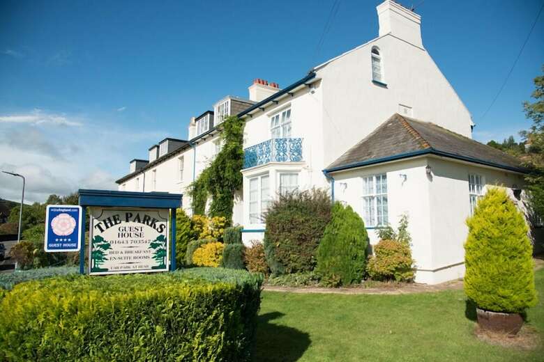 Hostal The Parks Guest House