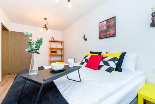 Sleepway Apartments - Red Metro