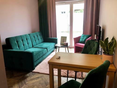 Apartament Z Ogr�dkiem I Gara?em