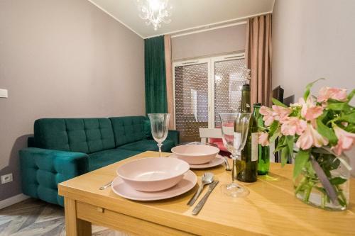Apartament Z Ogr�dkiem I Gara?em