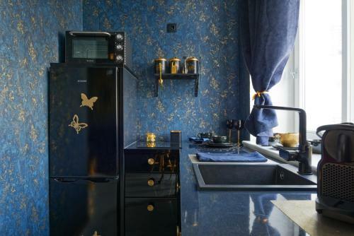 Sensual Apartment Venetian Mirror