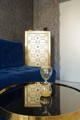 Sensual Apartment Venetian Mirror