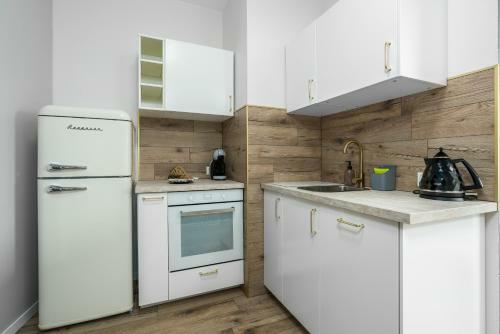 Apartment City View Garbary By Renters