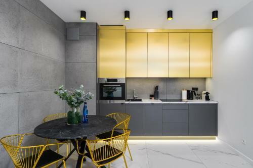 El Apartments - Castor